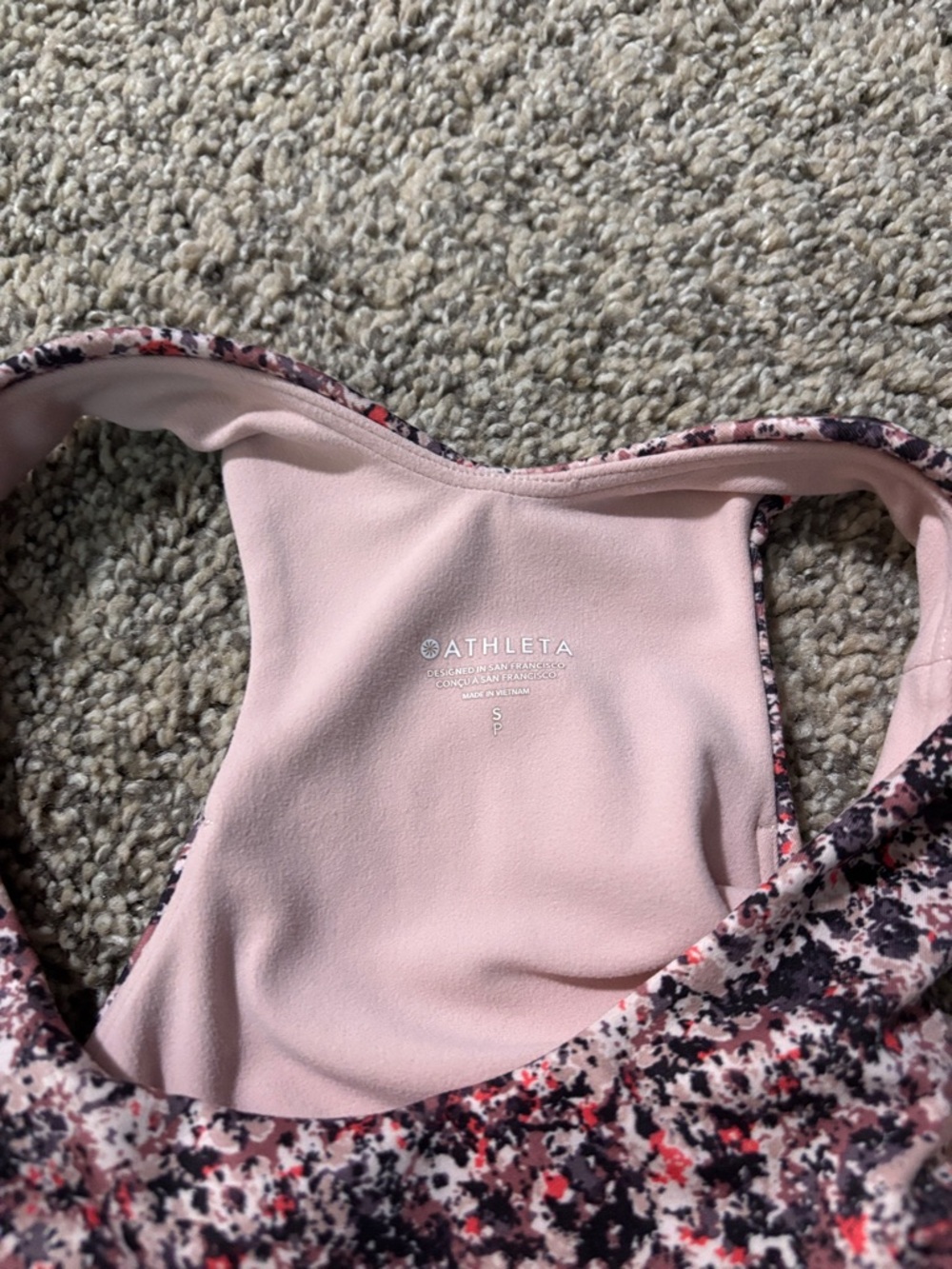 Athleta Conscious Crop Tank size small - Picture 3 of 3